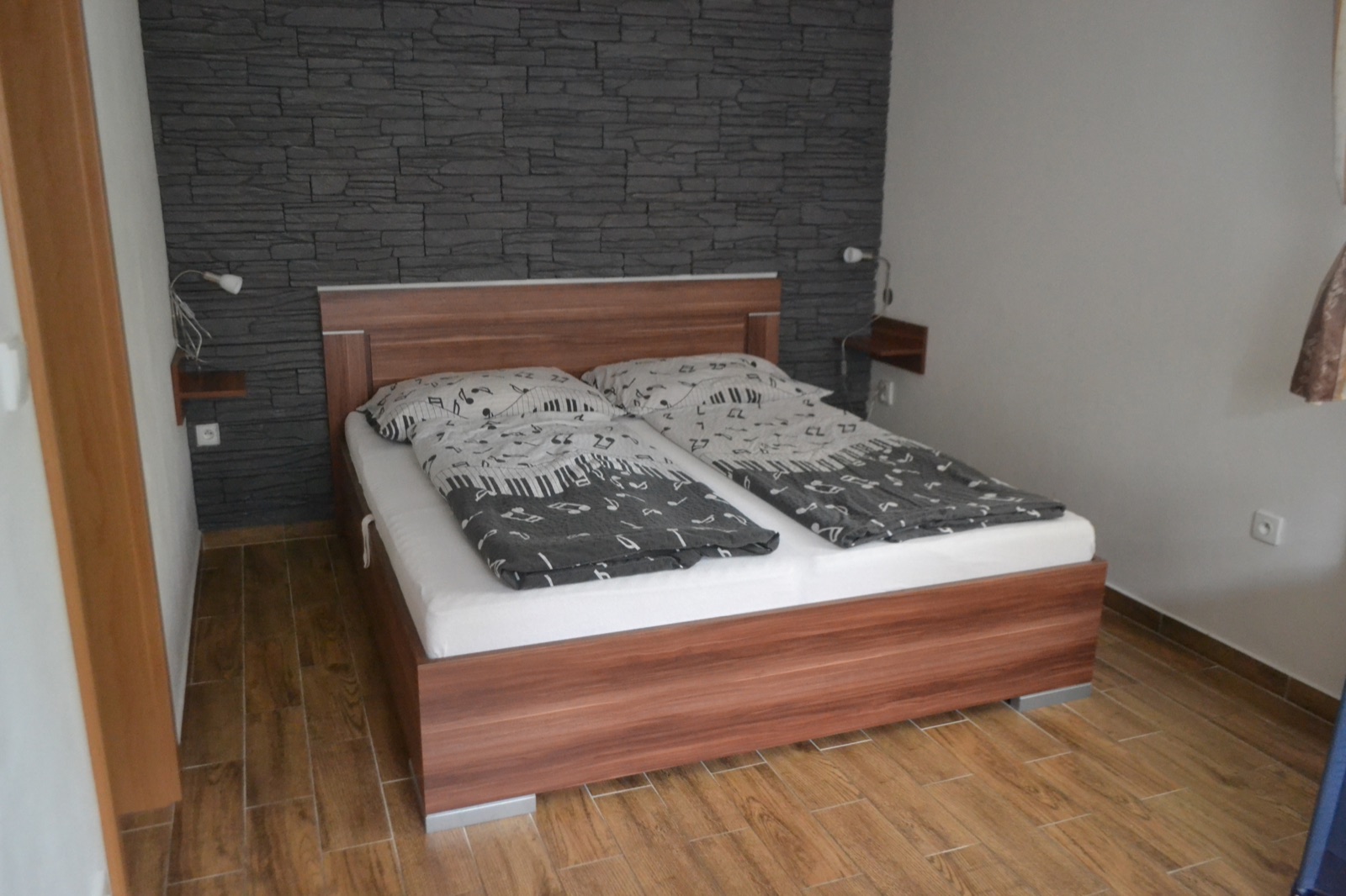 Ložnice v apartmánu